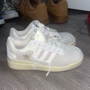 Brand New Adidas Classic 3 Stripe light plum / light pink Women’s Sneakers